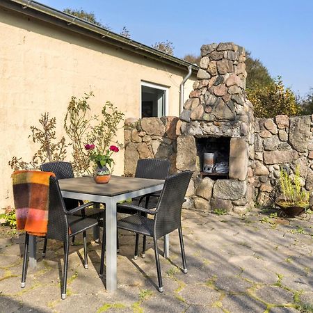 Logi I Hus Med Kunst Og Have Bed and Breakfast Vestervig Εξωτερικό φωτογραφία