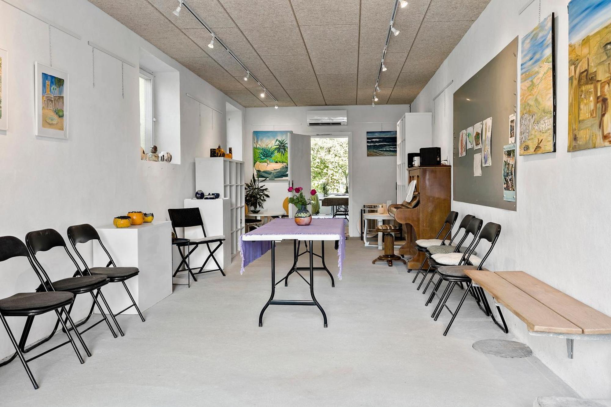 Logi I Hus Med Kunst Og Have Bed and Breakfast Vestervig Εξωτερικό φωτογραφία